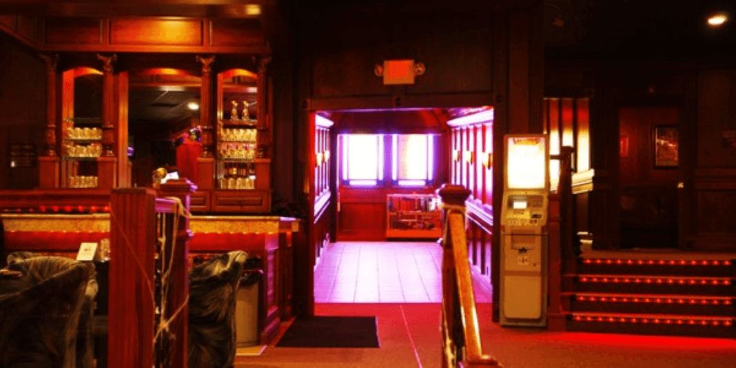 Deja Vu Showgirls Springfield - Nightclub in Springfield, United States