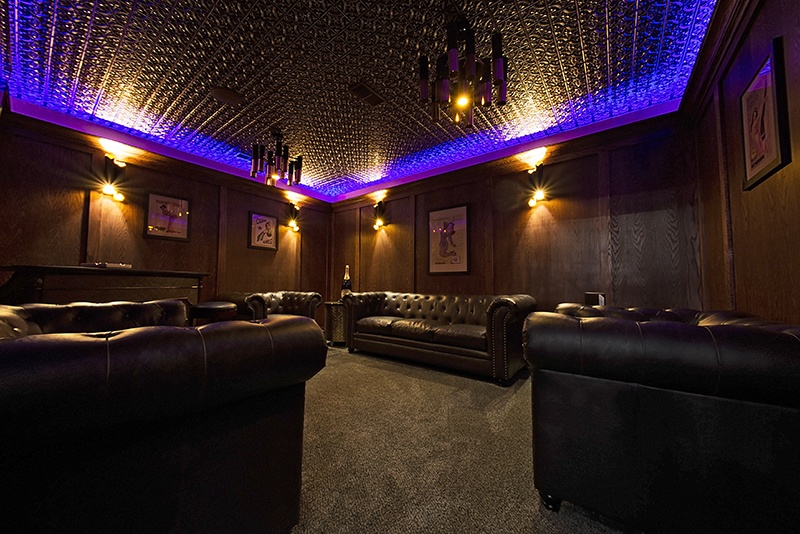 Gold Room Chicago - Nightclub in Stone Park, United States