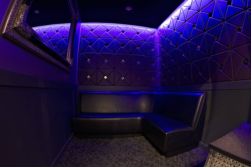 Gold Room Chicago - Nightclub in Stone Park, United States