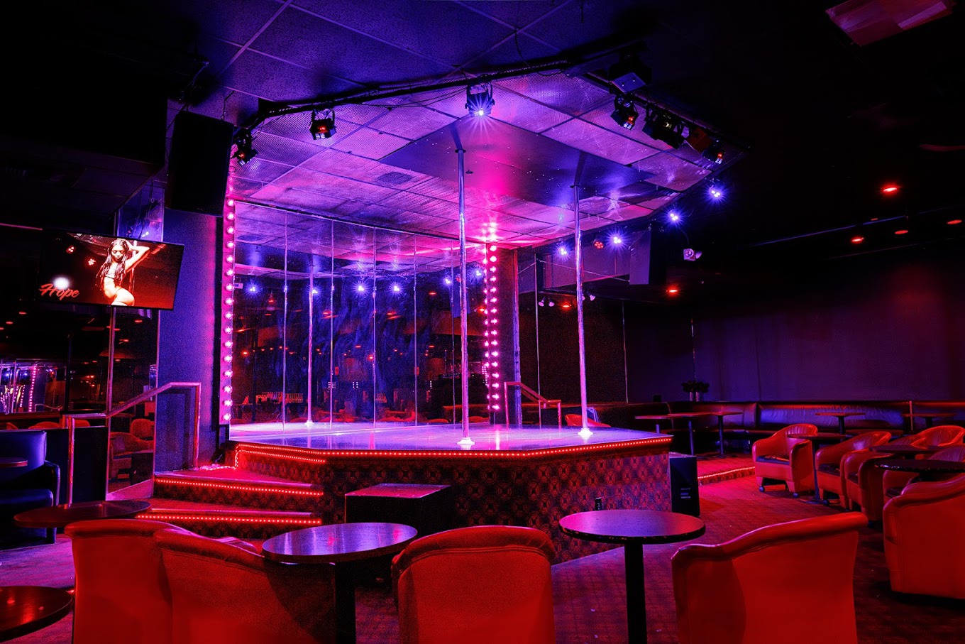 Dream Girls At Fox's - Nightclub in Tacoma, United States