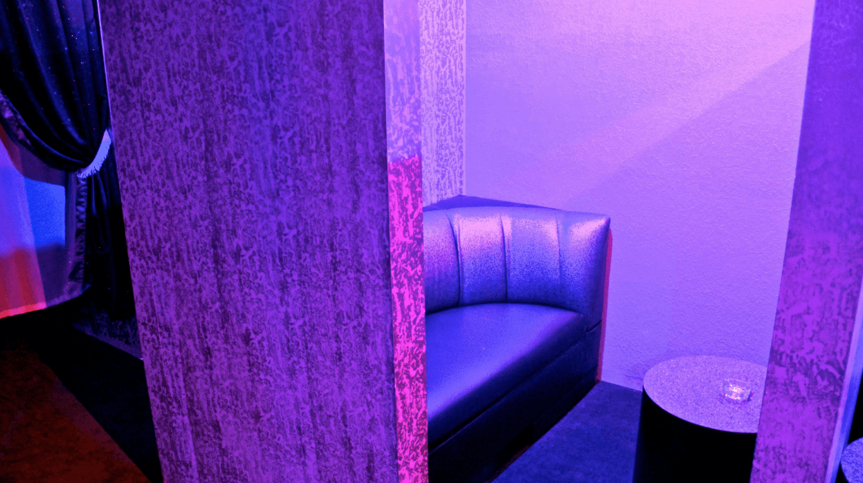 Charlotte's Gentleman's Club - Nightclub in Tampa, United States
