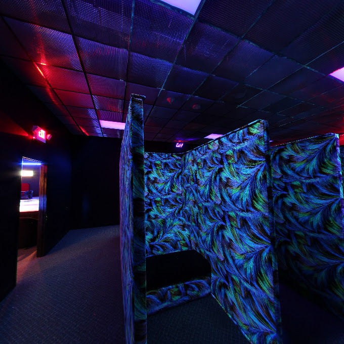 Emperor's Gentlemen's Club Tampa - Nightclub in Tampa, United States
