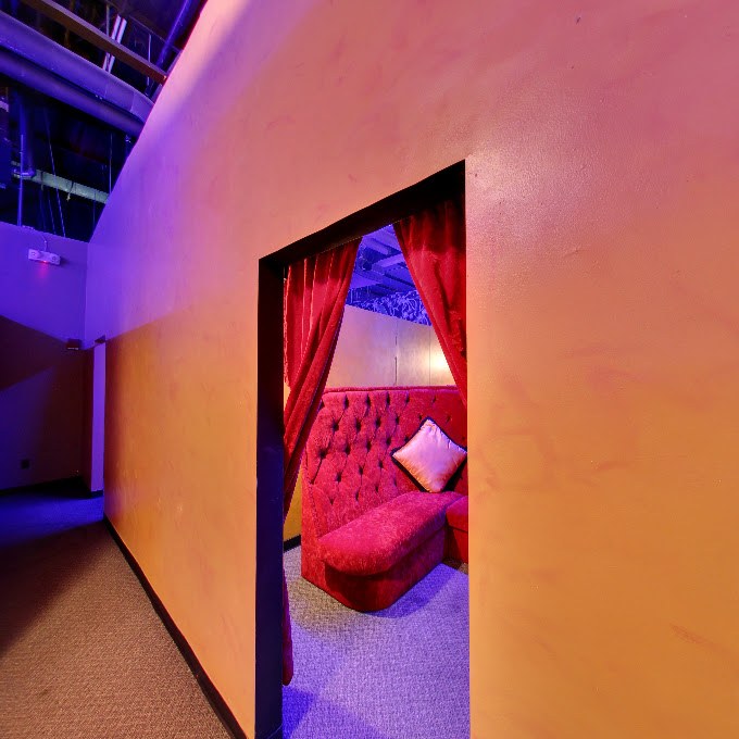Emperor's Gentlemen's Club Tampa - Nightclub in Tampa, United States