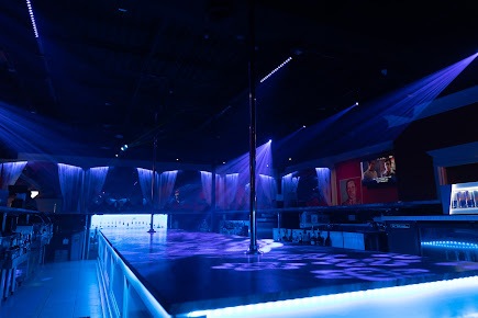 Luckys Cabaret - Nightclub in Vernon, United States