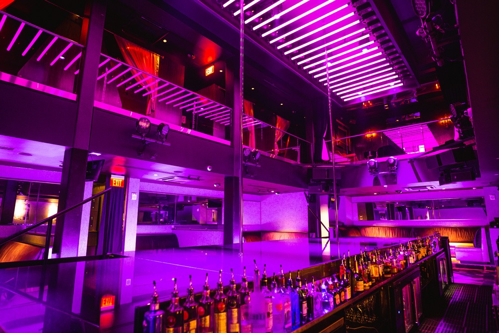 Cloakroom Gentlemen's Club - Nightclub in Washington, United States