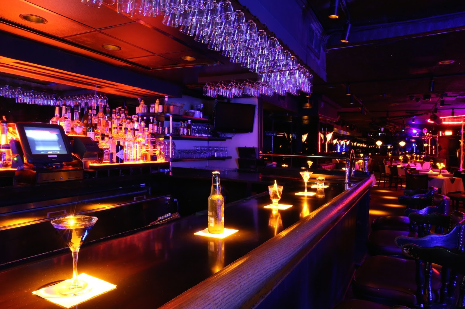 The Camelot Showbar Strip Club - Nightclub in Washington, United States