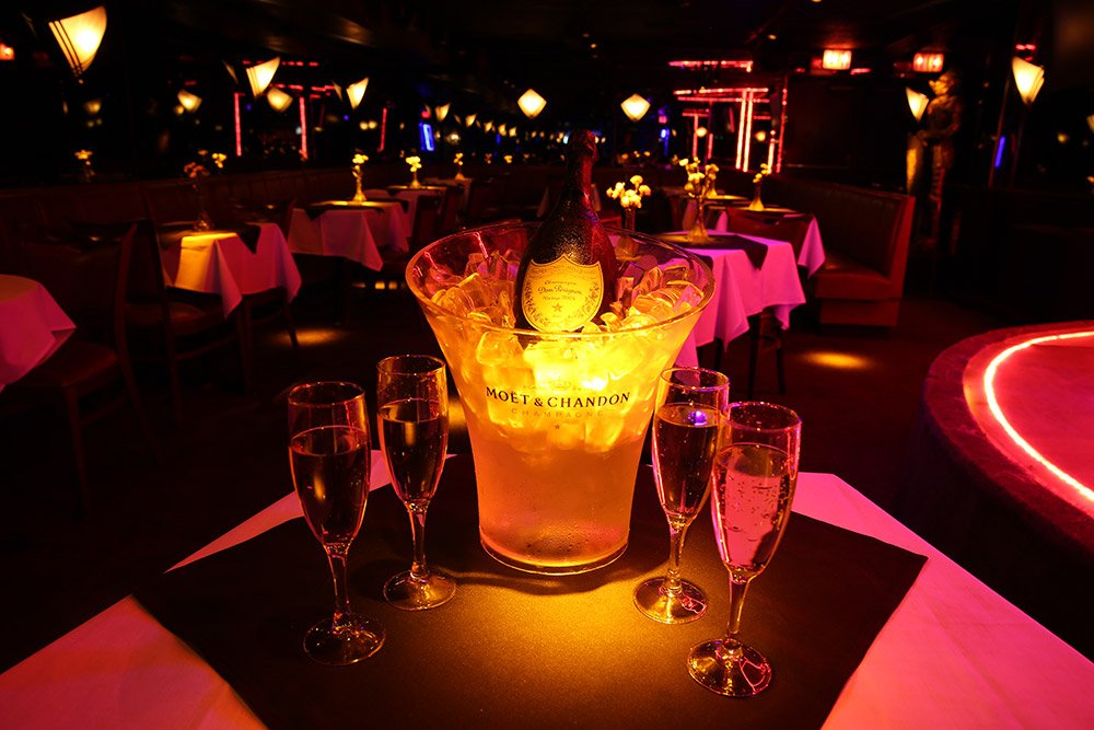 The Camelot Showbar Strip Club - Nightclub in Washington, United States
