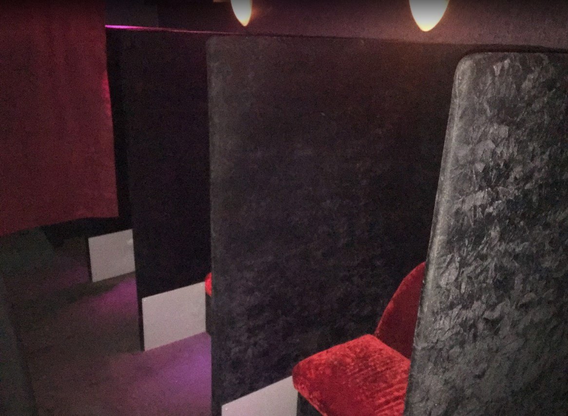 Flirt's Gentlemens Club - Nightclub in Waterloo, United States