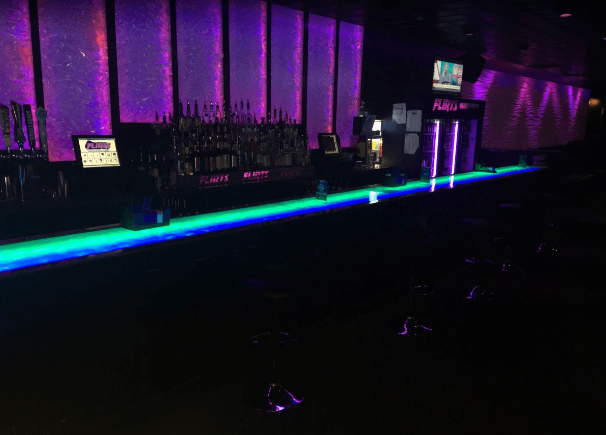 Flirt's Gentlemens Club - Nightclub in Waterloo, United States