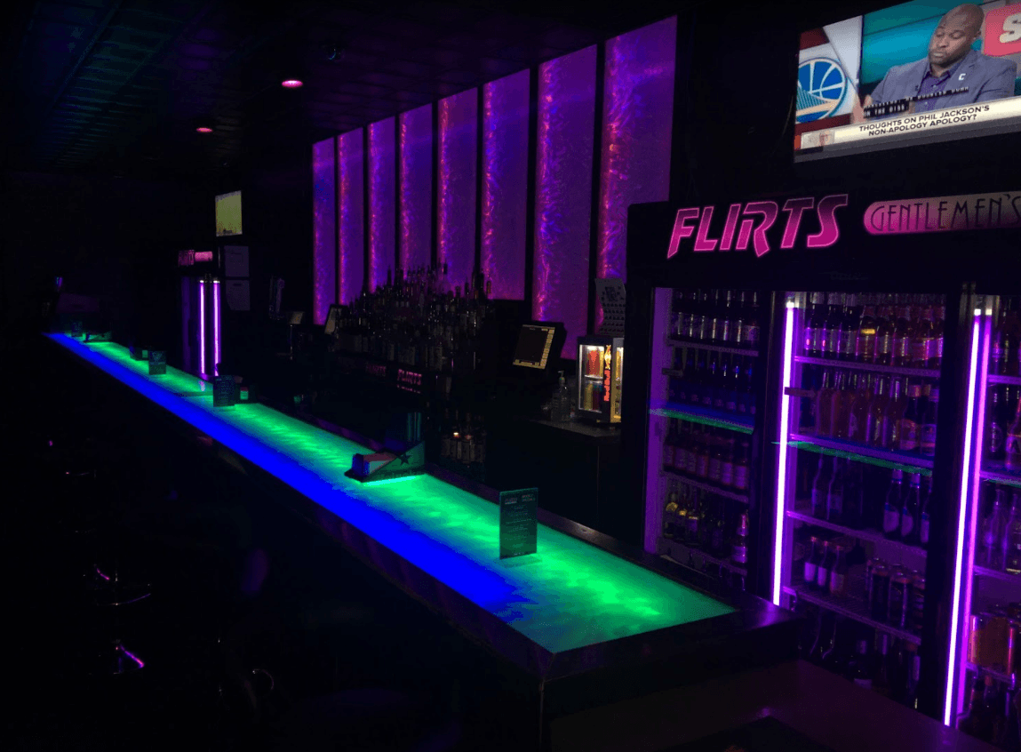 Flirt's Gentlemens Club - Nightclub in Waterloo, United States