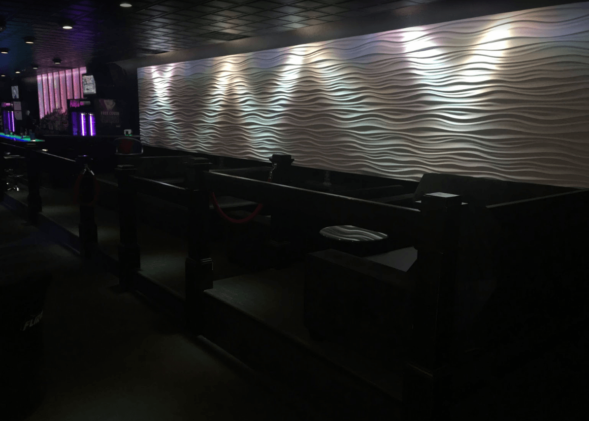 Flirt's Gentlemens Club - Nightclub in Waterloo, United States