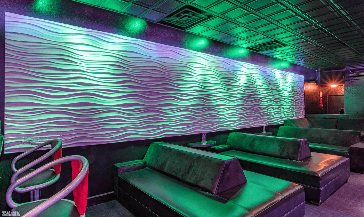 Flirt's Gentlemens Club - Nightclub in Waterloo, United States