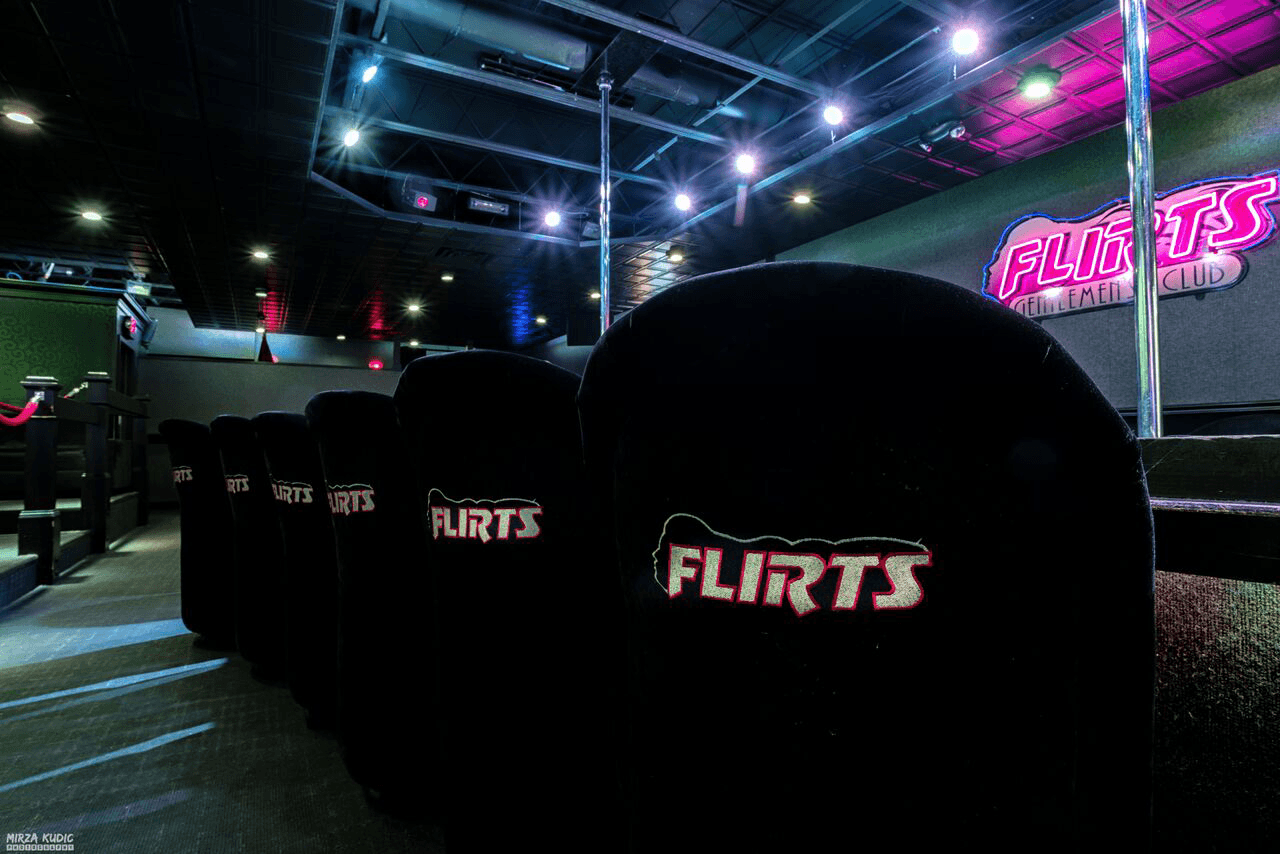 Flirt's Gentlemens Club - Nightclub in Waterloo, United States