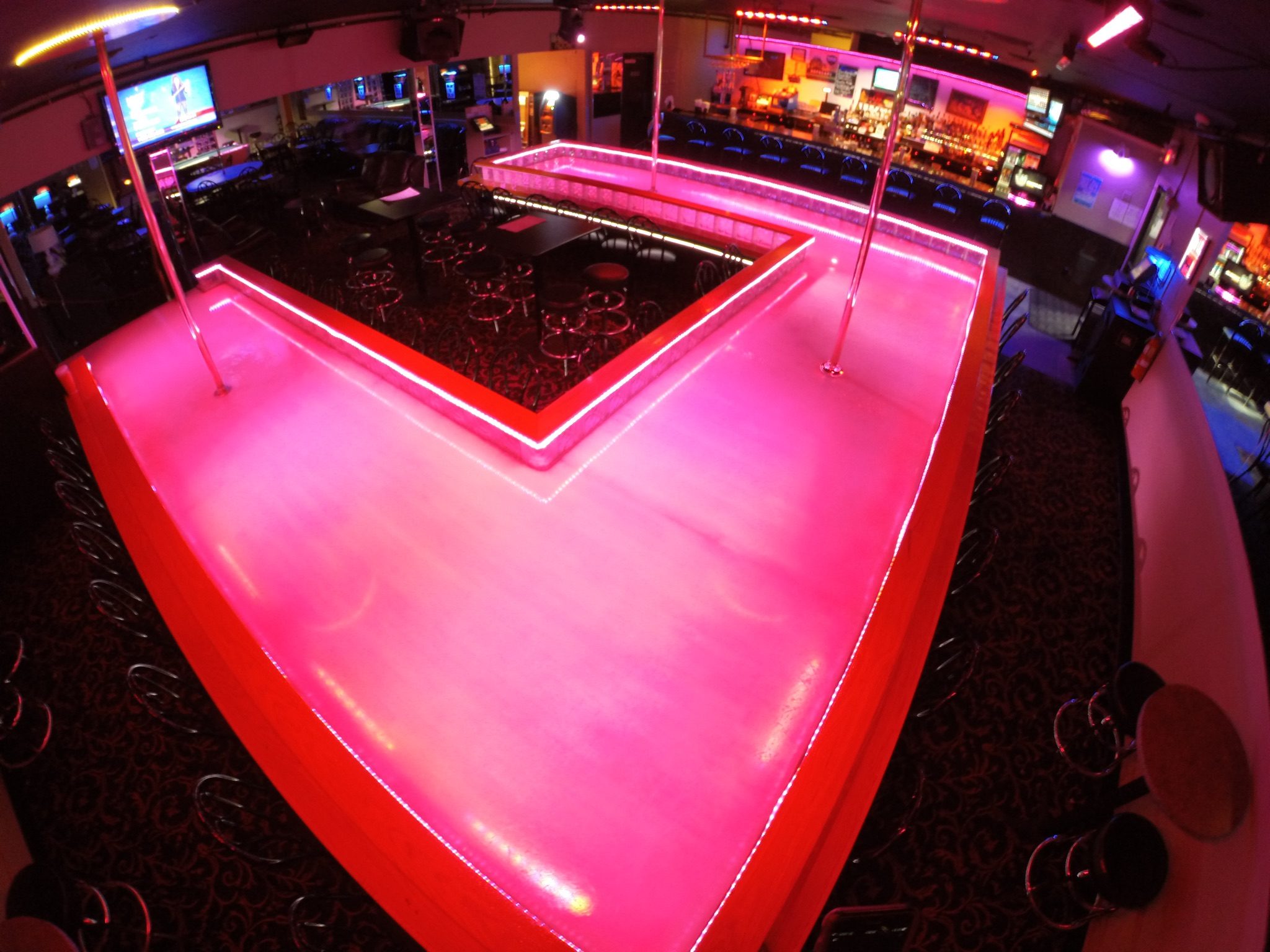 Marios Showplace - Nightclub in Webster, United States