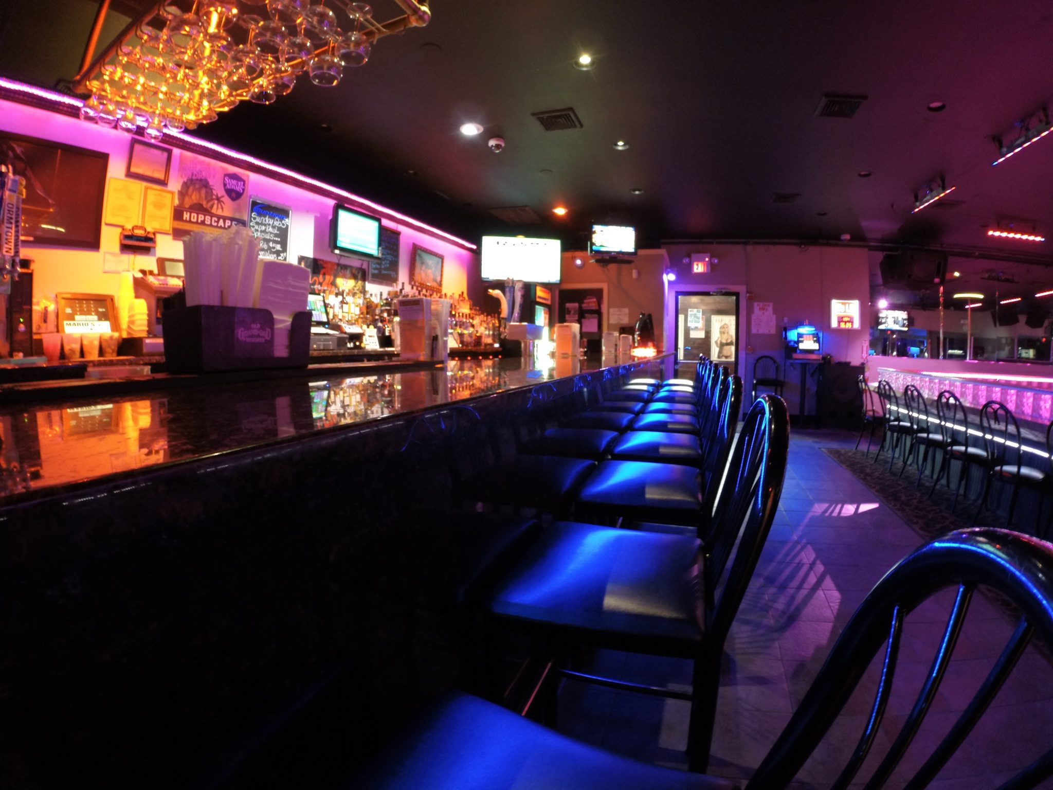 Marios Showplace - Nightclub in Webster, United States