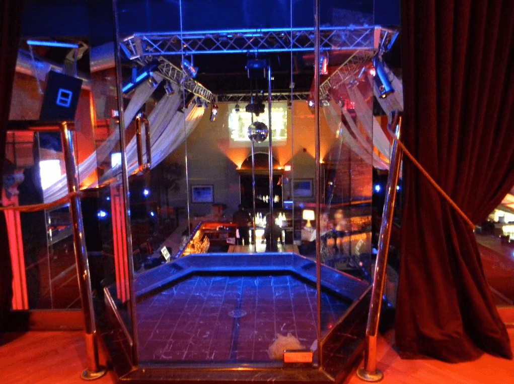 The Squeeze Lounge - Nightclub in Weehawken, United States