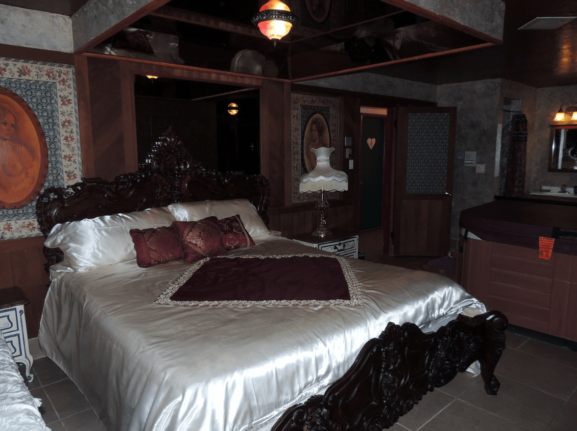 Bella's Hacienda - Brothel in Wells, United States