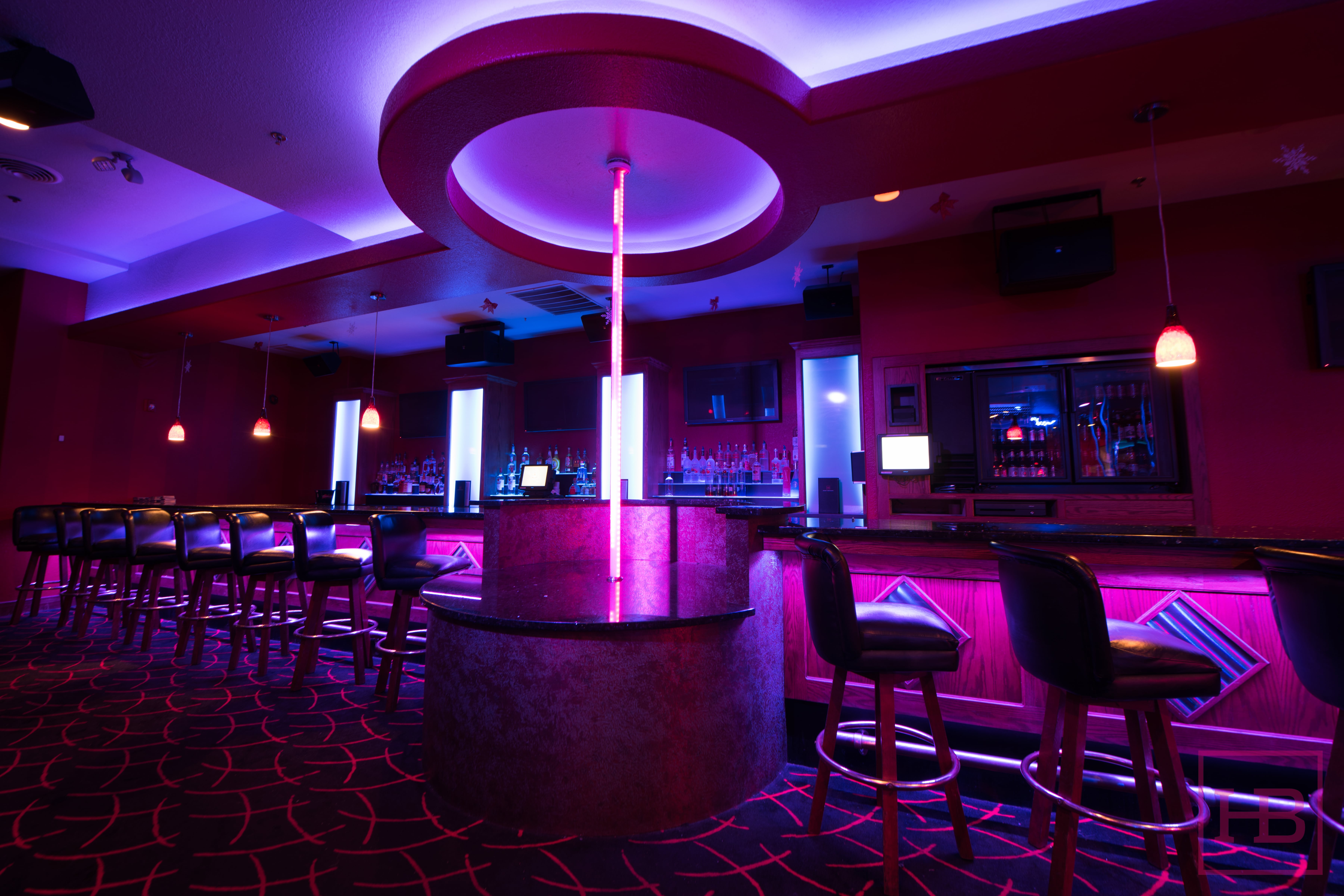Heart Breakers - Nightclub in West Allis, United States