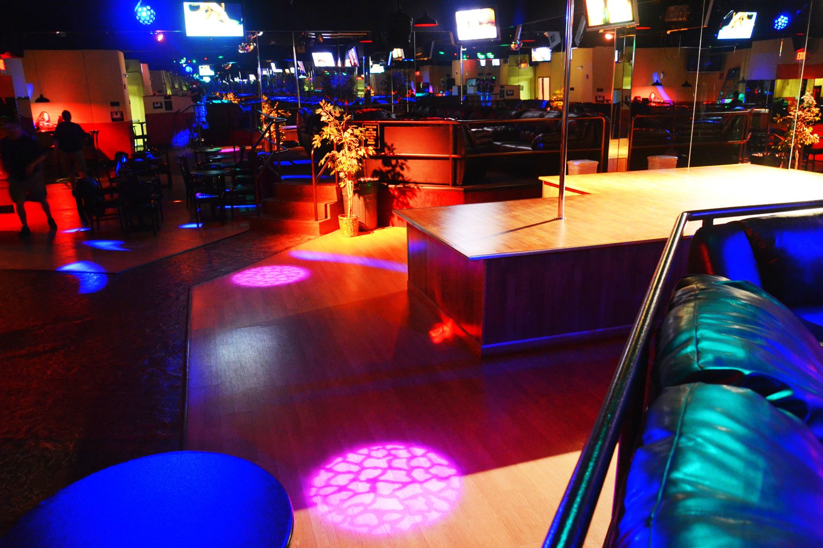 Club Encounters - Swinger Club in West Babylon, United States