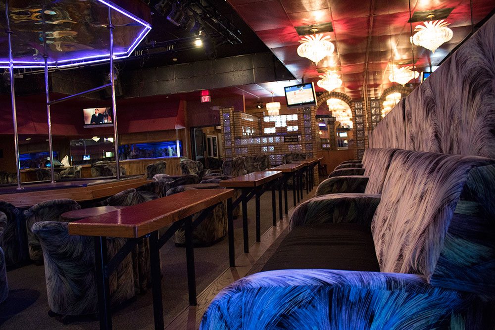 Beach Girls Bar - Nightclub in West Des Moines, United States