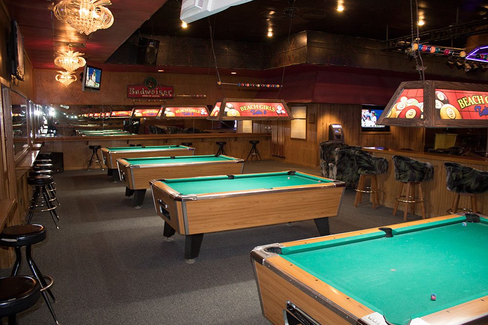 Beach Girls Bar - Nightclub in West Des Moines, United States