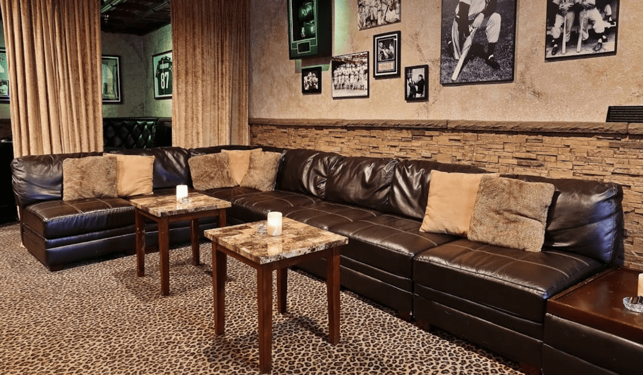 Monroe's of Palm Beach - Nightclub in West Palm Beach, United States
