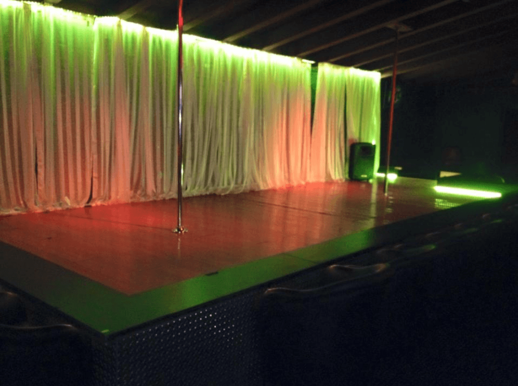 Club Tattletales - Nightclub in White Haven, United States