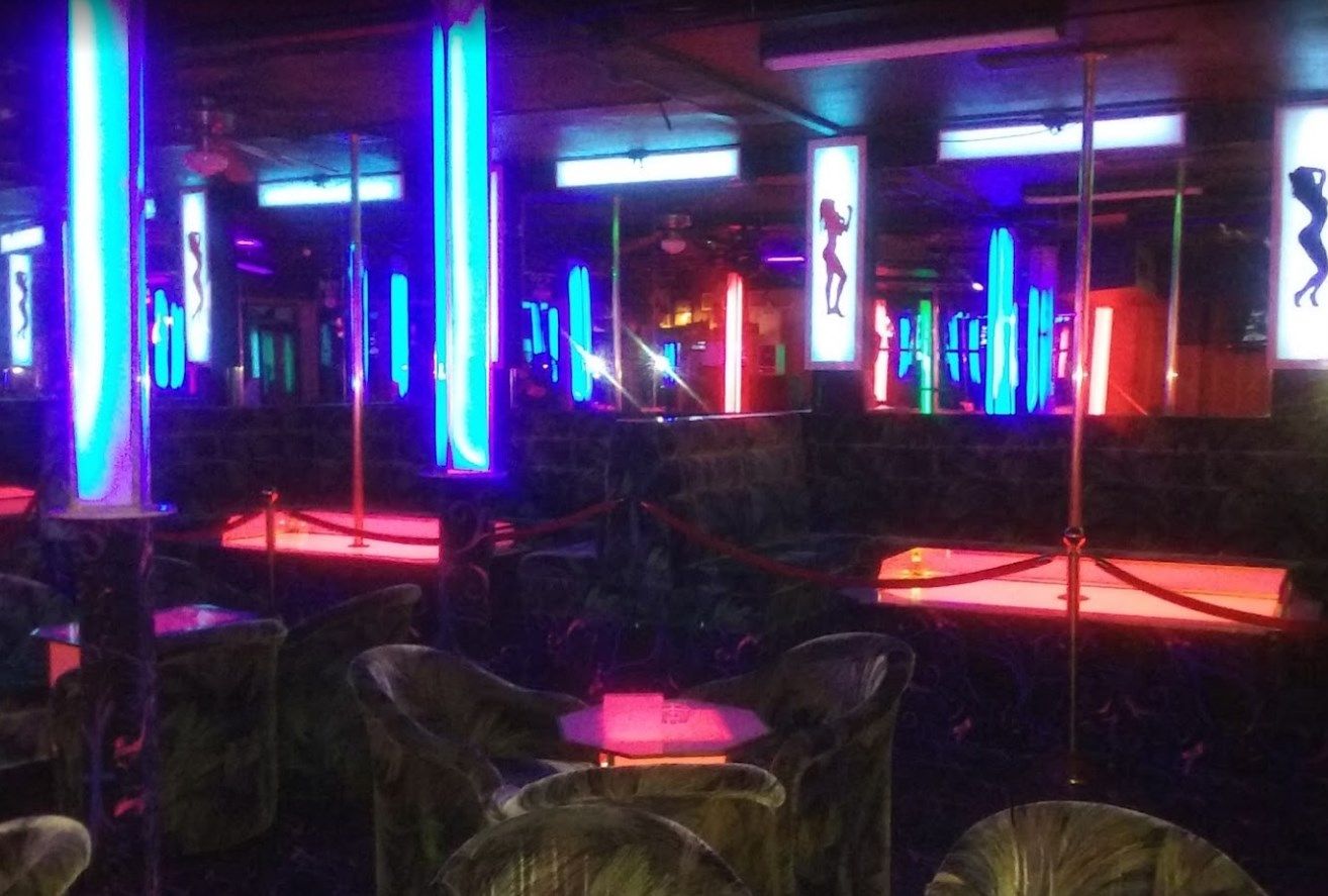 Maximus - Wichita Falls - Nightclub in Wichita Falls, United States