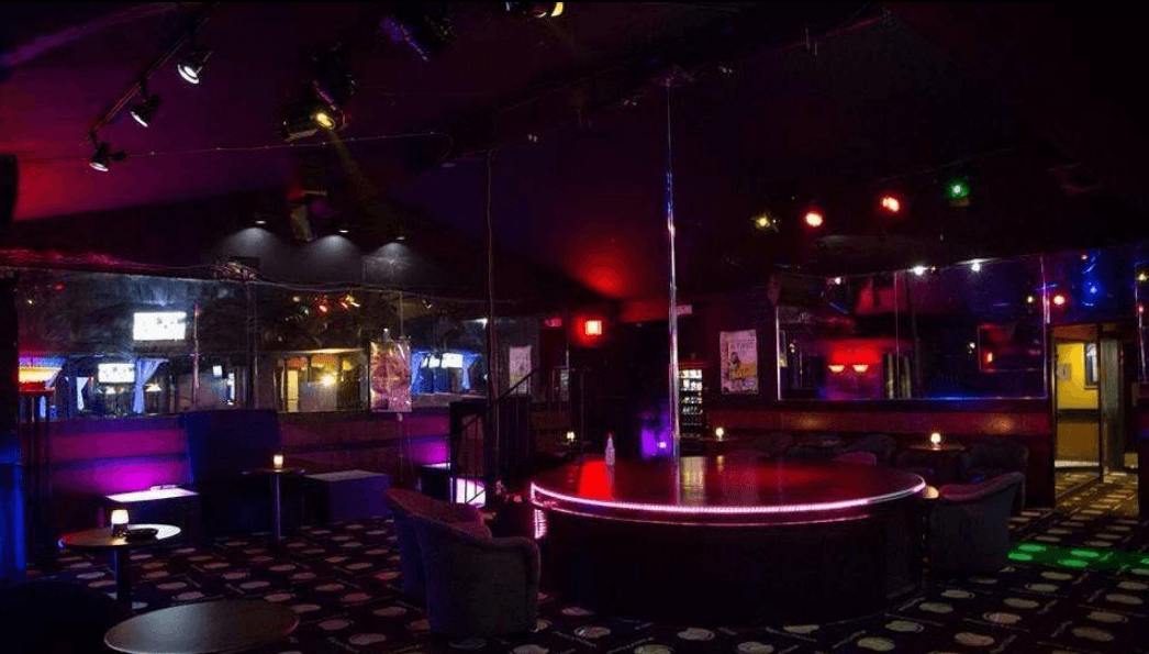 Paper Moon Gentlemen's Club - Nightclub in Winston Salem, United States